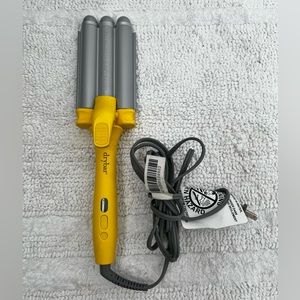 Drybar The Beach Bender Triple Barrel Waver